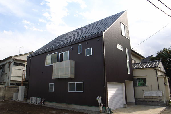 間口が狭い 細長い敷地 3階建て 木造住宅 Se構法 東京 建築家 Nn House